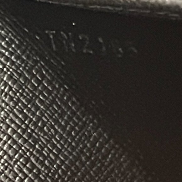 Louis Vuitton Twist Wallet Limited Edition Azteque Epi Leather (87010) - Picture 10 of 10